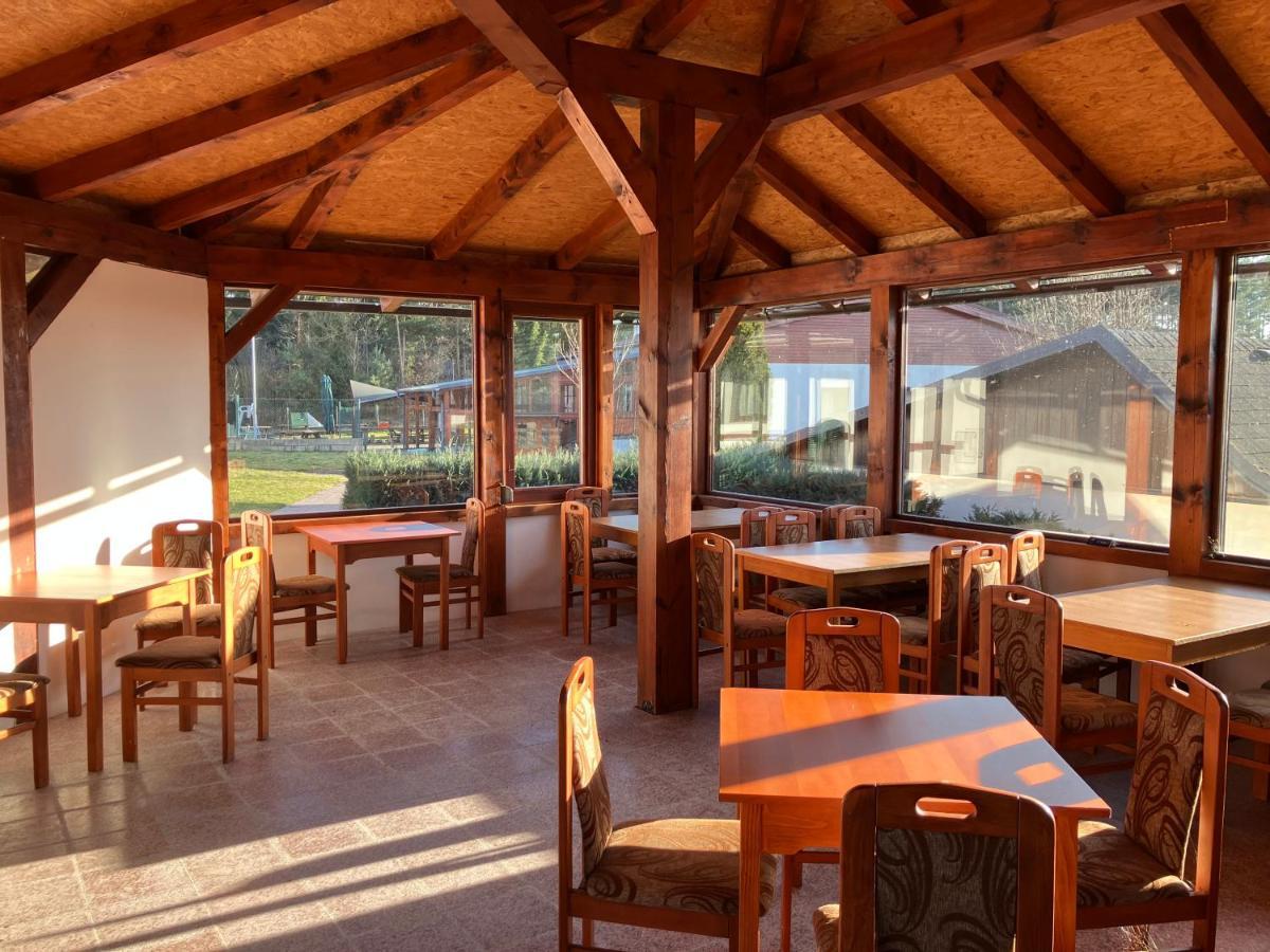 Raj Sportovni A Rekreacni Resort Branzez Knezmost Luaran gambar