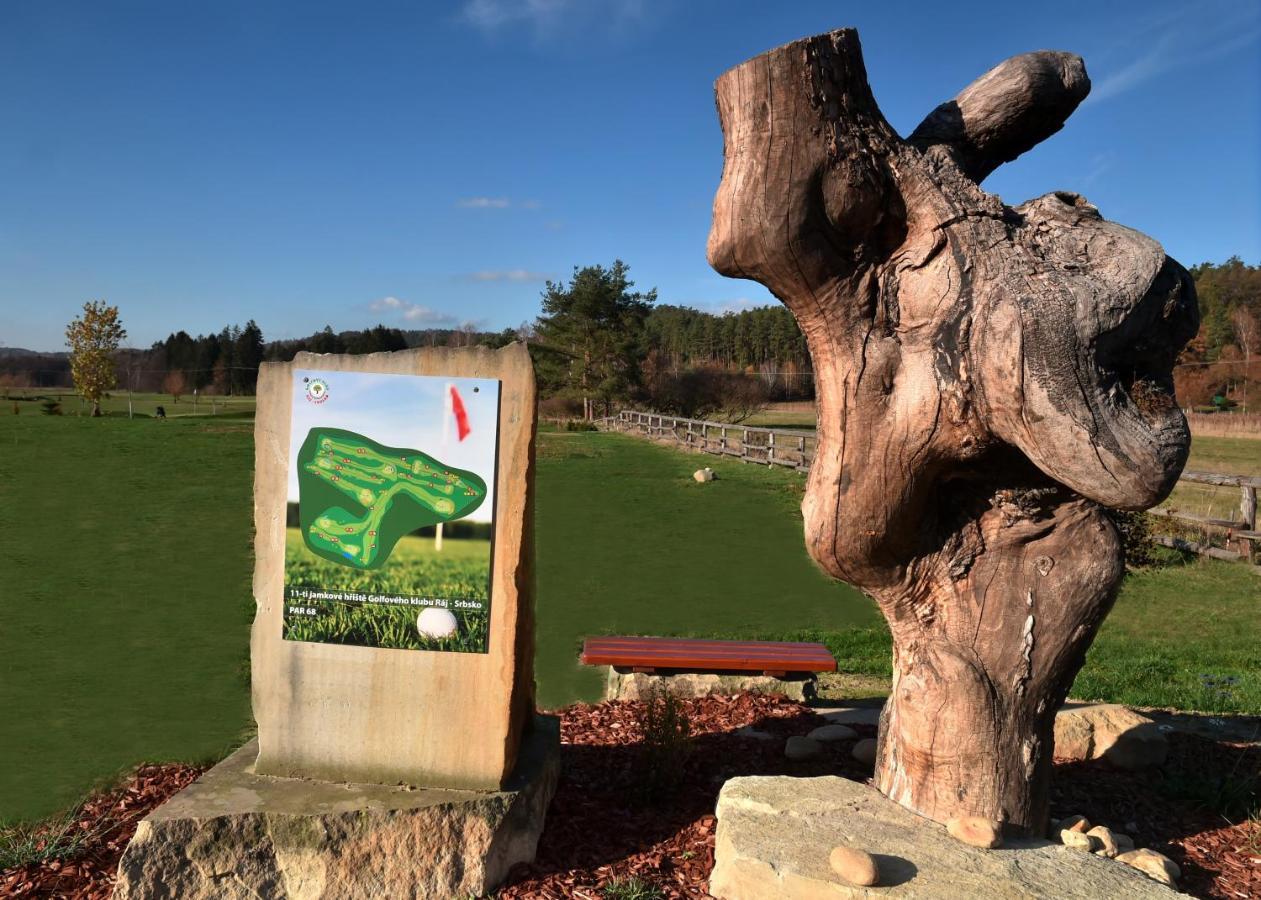 Raj Sportovni A Rekreacni Resort Branzez Knezmost Luaran gambar