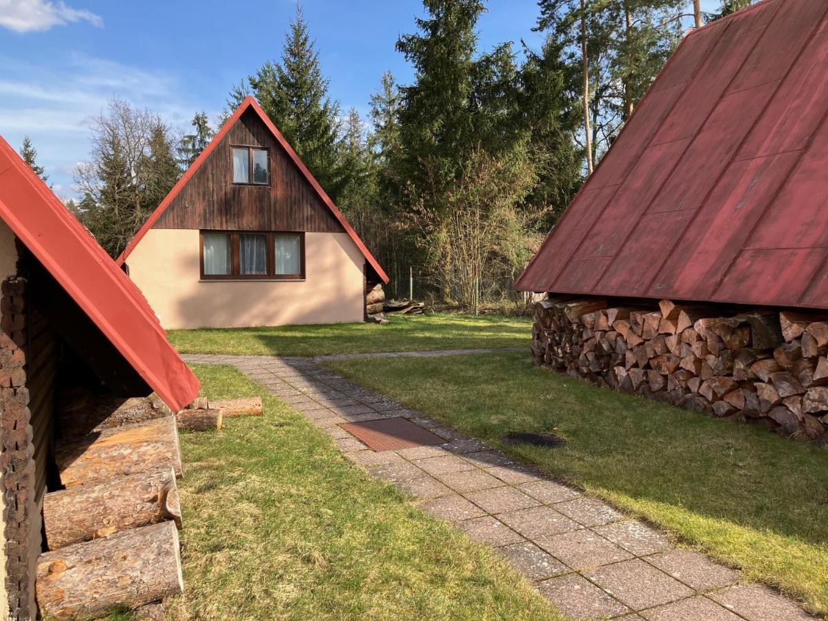 Raj Sportovni A Rekreacni Resort Branzez Knezmost Luaran gambar