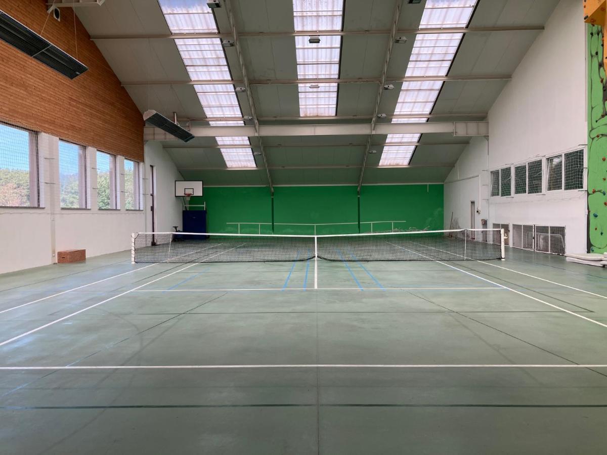 Raj Sportovni A Rekreacni Resort Branzez Knezmost Luaran gambar