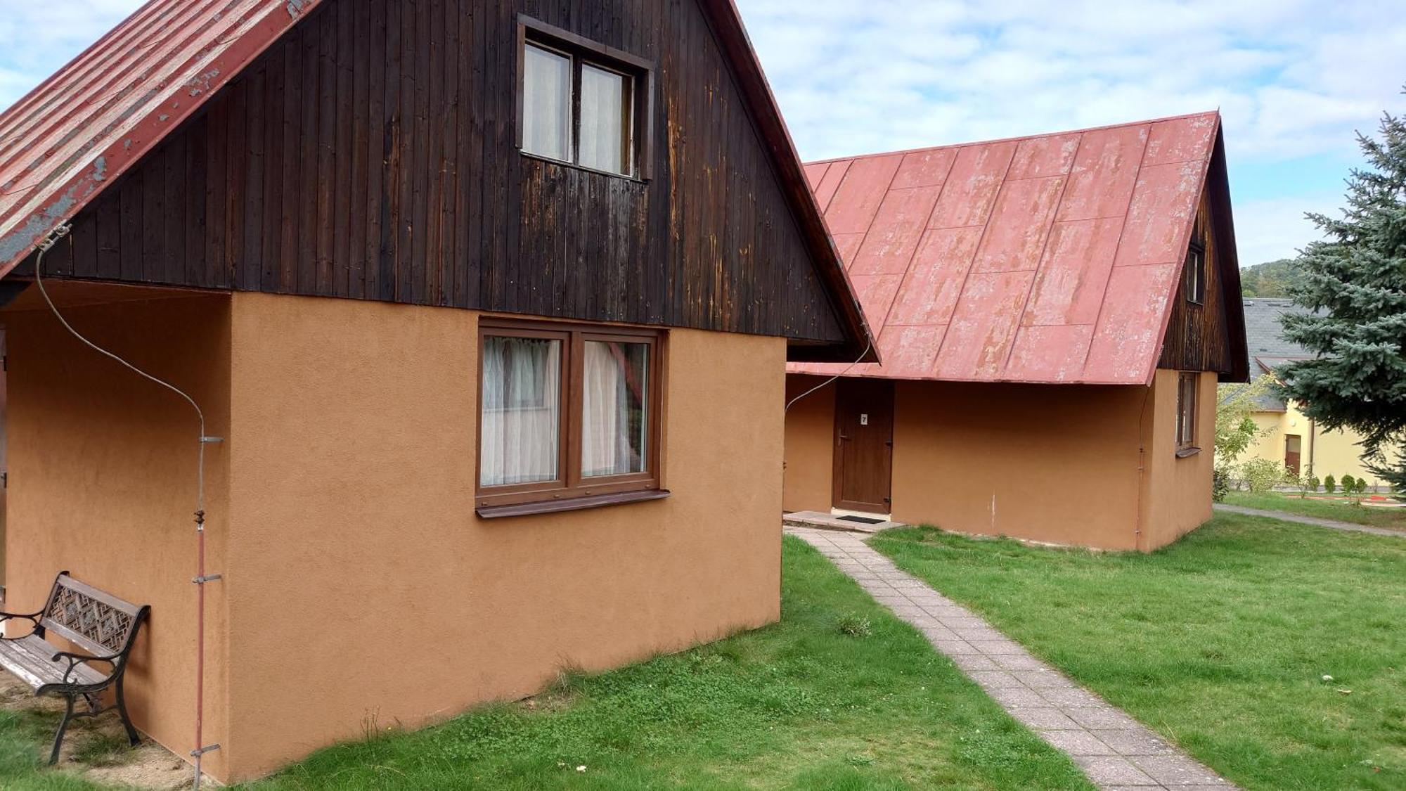 Raj Sportovni A Rekreacni Resort Branzez Knezmost Luaran gambar