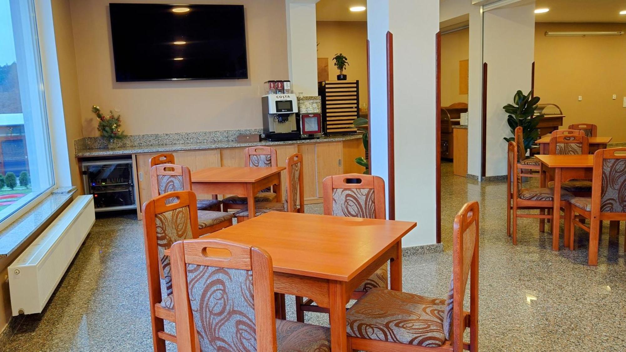Raj Sportovni A Rekreacni Resort Branzez Knezmost Luaran gambar