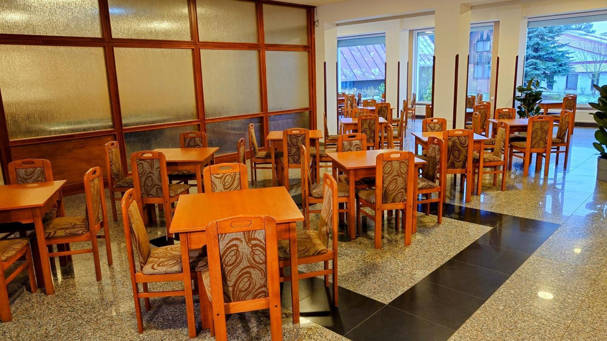 Raj Sportovni A Rekreacni Resort Branzez Knezmost Luaran gambar